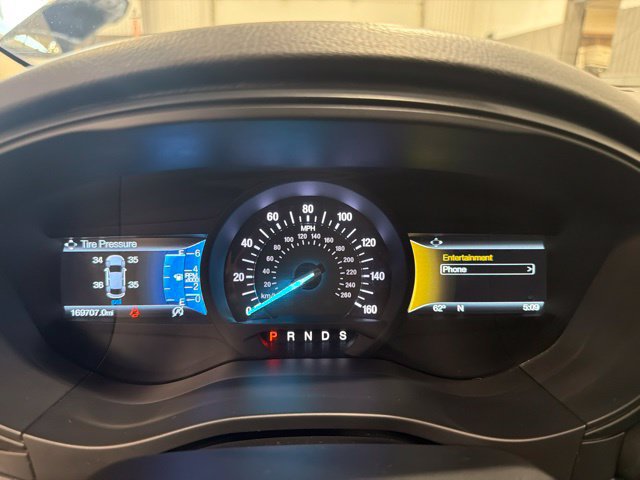 Used 2018 Ford Fusion SE w/ Fusion SE Technology Package FWD image 21