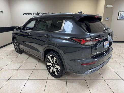 New 2026 Mitsubishi Outlander SEL image 4