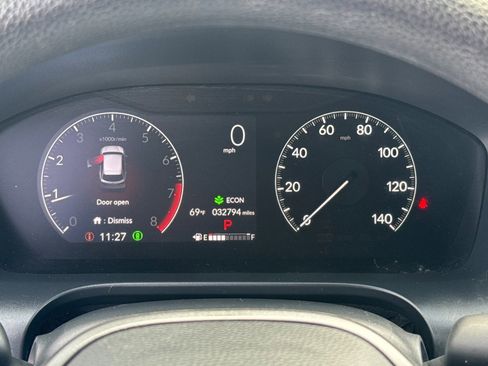Used 2023 Honda HR-V LX image 17