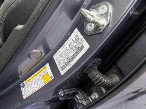 Used 2020 Honda Accord LX image 18