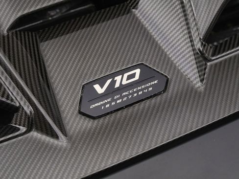 Used 2023 Lamborghini Huracan Tecnica image 29