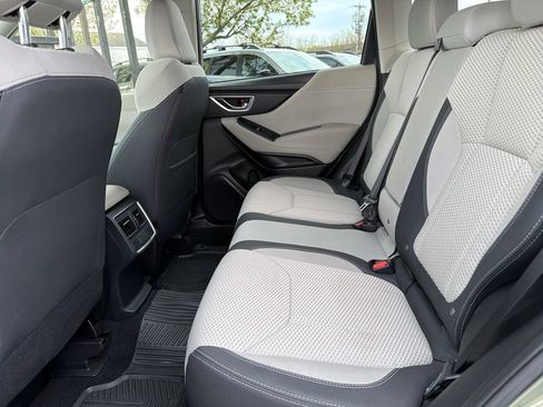 Used 2019 Subaru Forester Premium w/ All-Weather Package AWD/4WD image 23