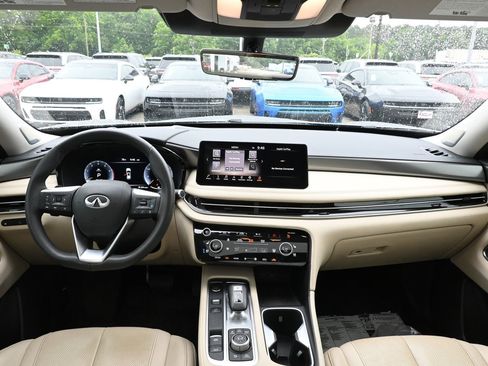 Used 2025 INFINITI QX60 Luxe w/ Vision Package FWD image 32