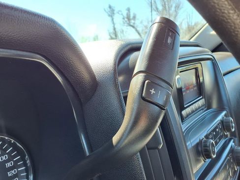 Used 2015 Chevrolet Silverado 2500 W/T w/ Snow Plow Prep Package AWD/4WD image 17
