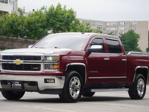 Used 2014 Chevrolet Silverado 1500 LTZ Z71 w/ LTZ Plus Package AWD/4WD image 3