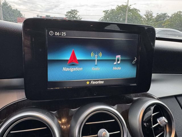 Used 2019 Mercedes-Benz C 300 4MATIC Sedan image 33