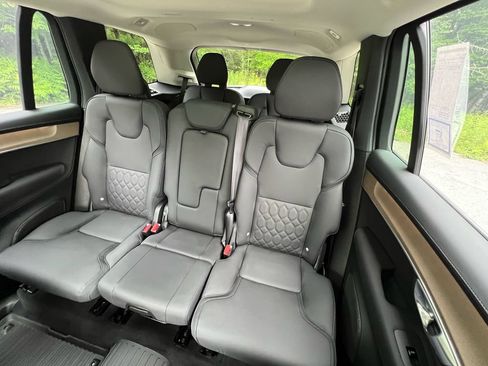 Certified 2026 Volvo XC90 B6 Plus w/ Protection Package Premier AWD/4WD image 20