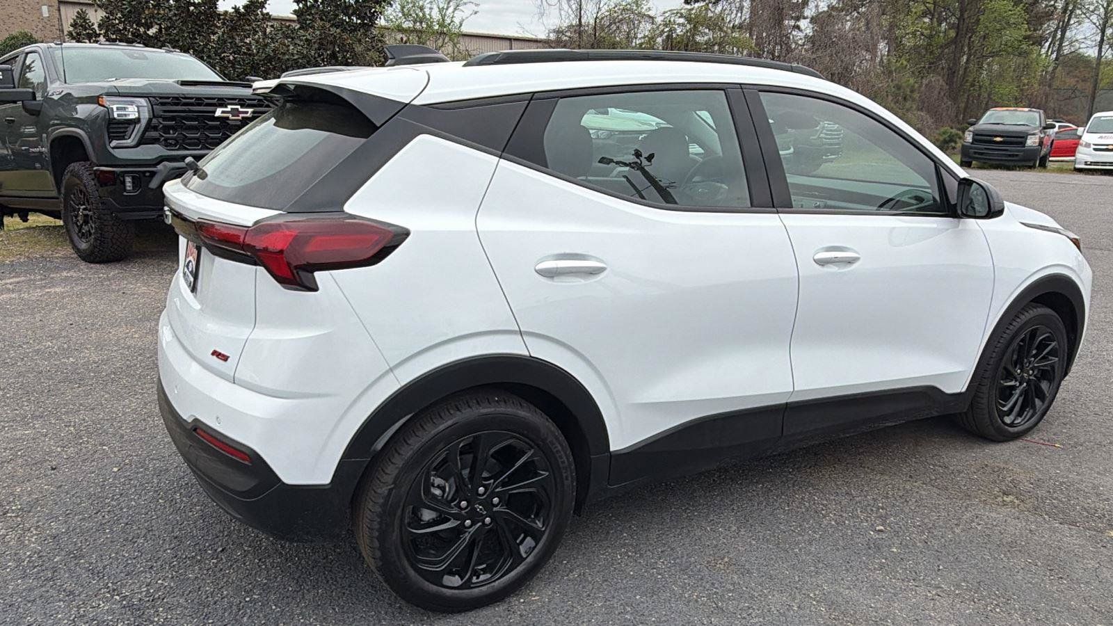 New 2027 Chevrolet Bolt RS FWD image 5
