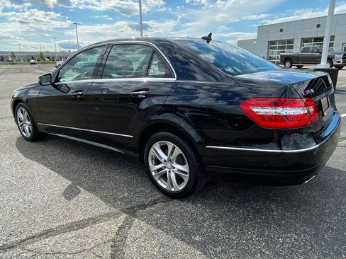 Used 2011 Mercedes-Benz E 350 4MATIC Sedan image 3