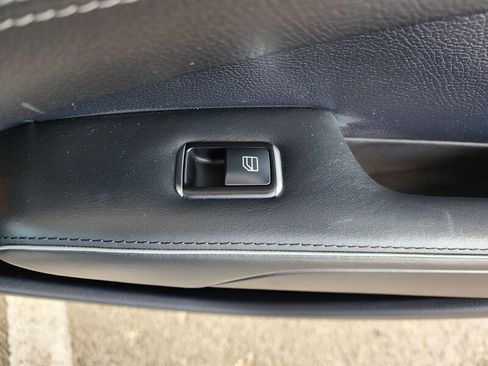 Used 2014 Mercedes-Benz SL 550 w/ Sport Wheel Package image 85