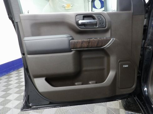 Used 2023 GMC Sierra 3500 Denali w/ Technology Package image 58