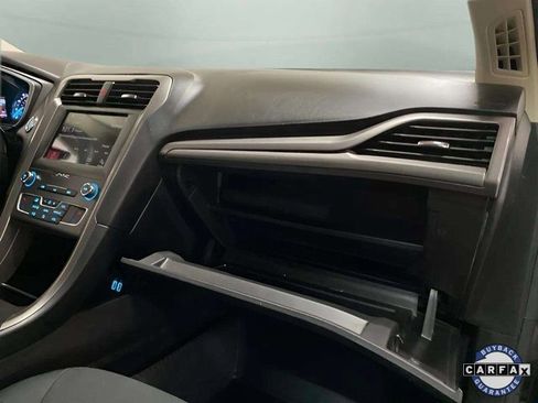 Used 2019 Ford Fusion SE image 75