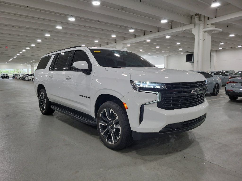 Used 2024 Chevrolet Suburban RST w/ Luxury Package RWD image 1
