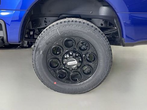 New 2026 Ford F250 Lariat w/ Black Appearance Package image 32