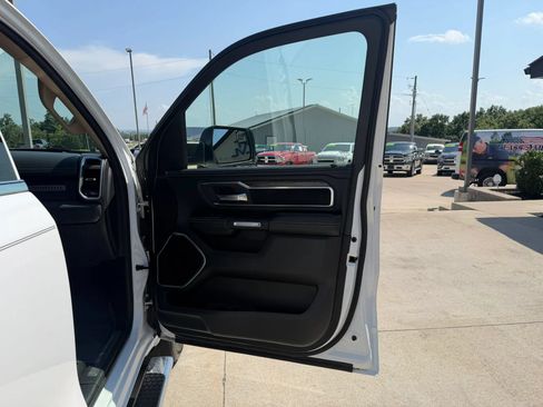 Used 2020 RAM 1500 Laramie AWD/4WD image 47