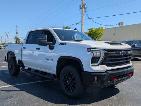 New 2026 Chevrolet Silverado 2500 LT w/ Trail Boss Package AWD/4WD image 1