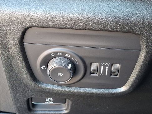 Certified 2023 Jeep Grand Cherokee Limited image 26