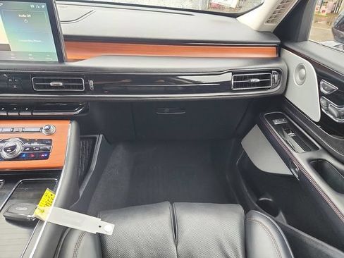 Used 2020 Lincoln Aviator Reserve w/ Equipment Group 202A AWD/4WD image 10