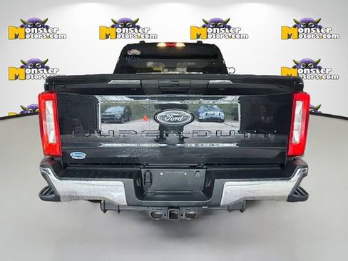 Used 2024 Ford F250 XLT AWD/4WD image 5