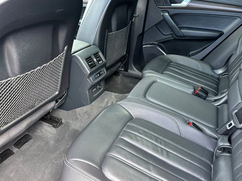 Used 2022 Audi Q5 2.0T Premium AWD/4WD image 11