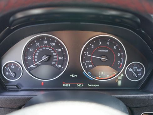 Used 2017 BMW 330i xDrive Wagon AWD/4WD image 28