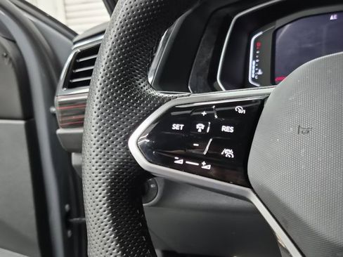 Used 2024 Volkswagen Jetta GLI 40th Anniversary Edition image 21