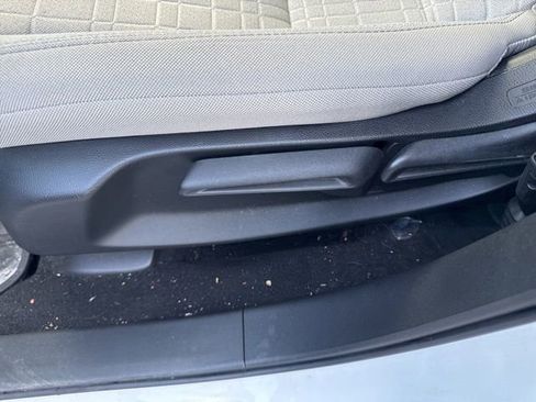 Used 2025 Honda HR-V LX image 5