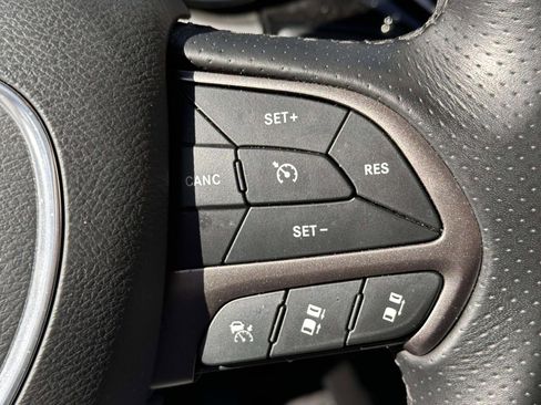 Used 2023 Dodge Durango SXT Launch Edition image 25