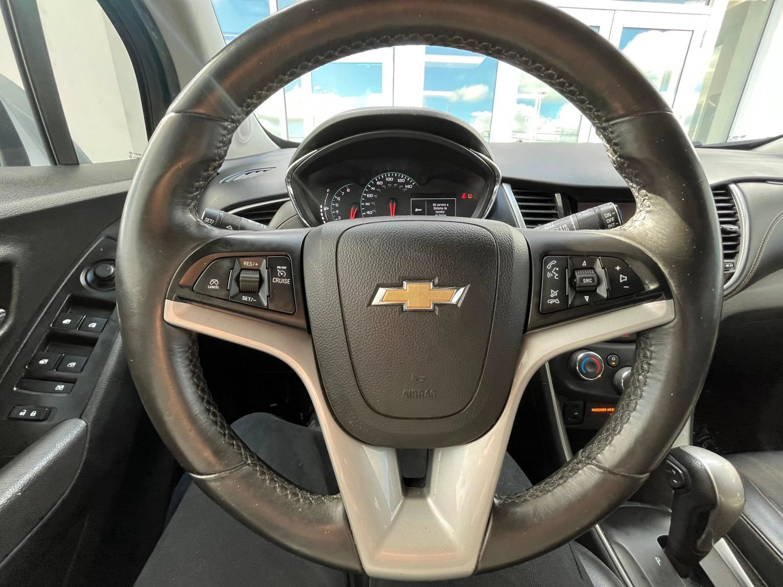 Used 2018 Chevrolet Trax LT w/ LT Convenience Package AWD/4WD image 14