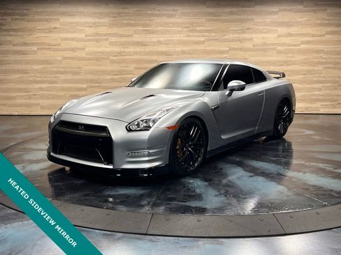 Used 2016 Nissan GT-R Black Edition AWD/4WD image 5