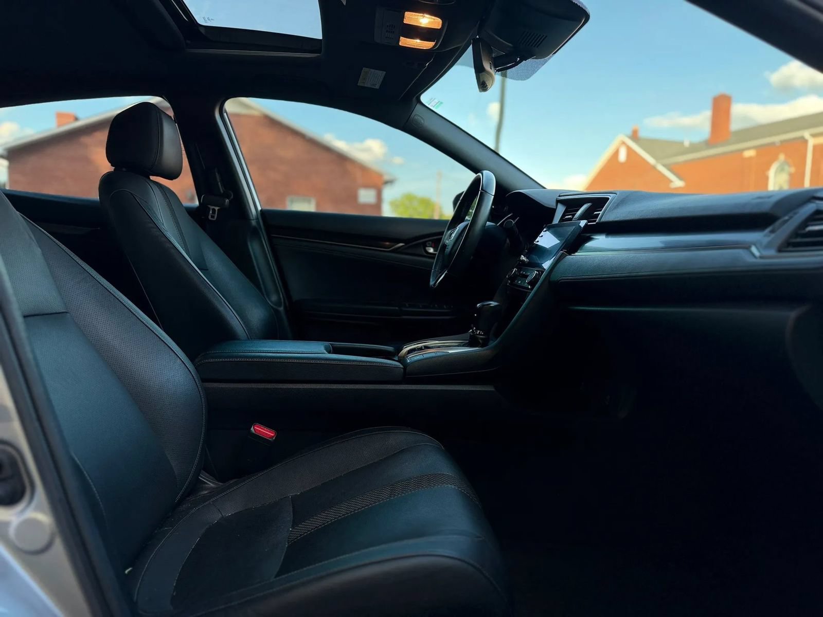 Used 2020 Honda Civic EX-L image 11