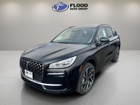 New 2026 Lincoln Corsair Grand Touring image 3