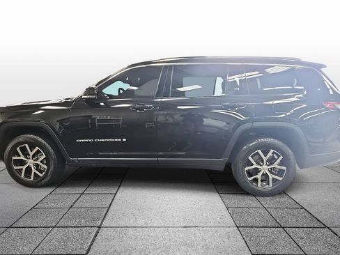 Used 2024 Jeep Grand Cherokee L Limited w/ Luxury Tech Group II AWD/4WD image 8