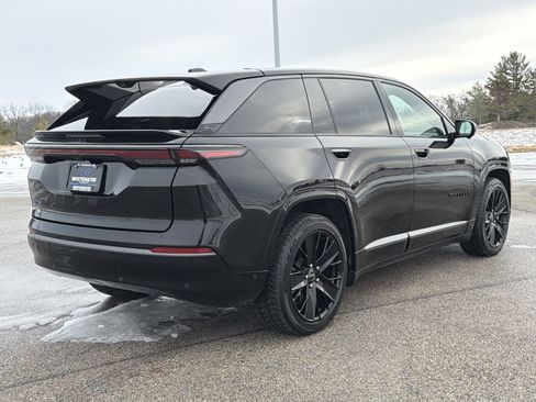 Used 2024 Jeep Wagoneer Launch Edition image 30