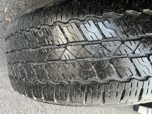 Certified 2024 Chevrolet Colorado Z71 w/ Z71 Convenience Package 2 image 12