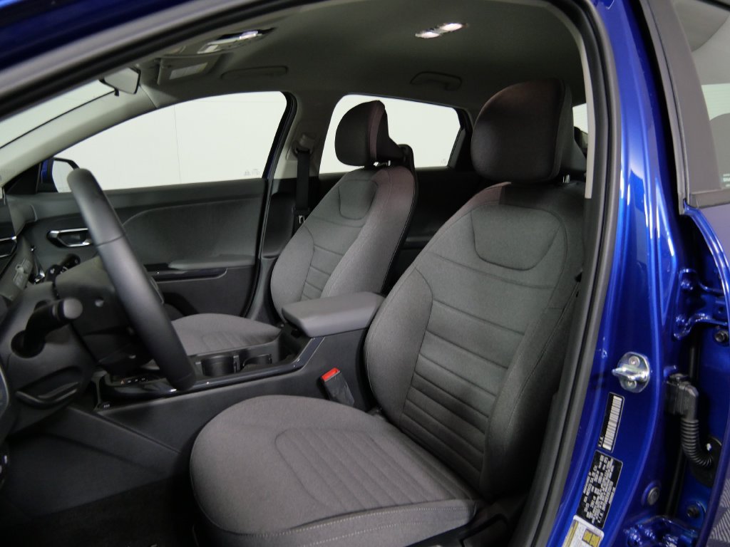 Used 2025 Kia K4 EX FWD image 9