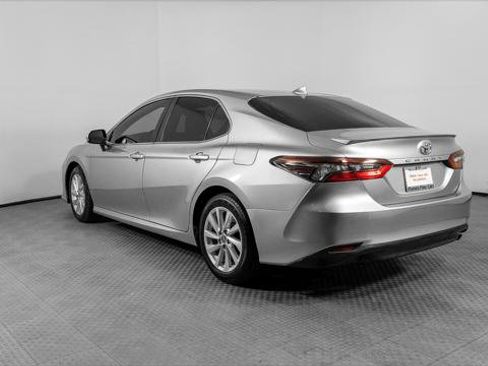 Used 2023 Toyota Camry LE image 6