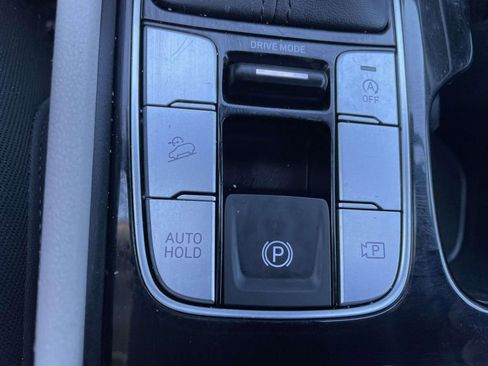 Used 2024 Hyundai Tucson SE image 40