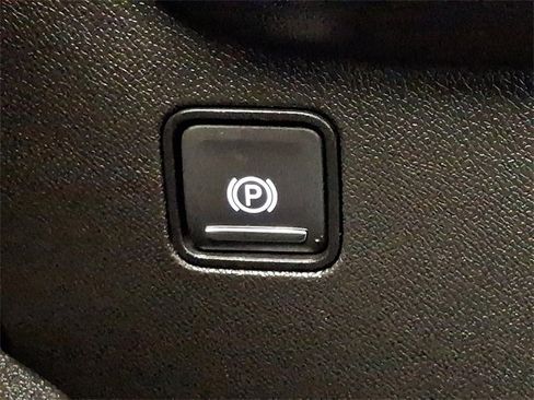 Used 2021 GMC Terrain SLE w/ LPO, Floor Liner Package image 24