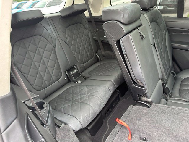 Used 2024 BMW X7 xDrive40i AWD/4WD image 35