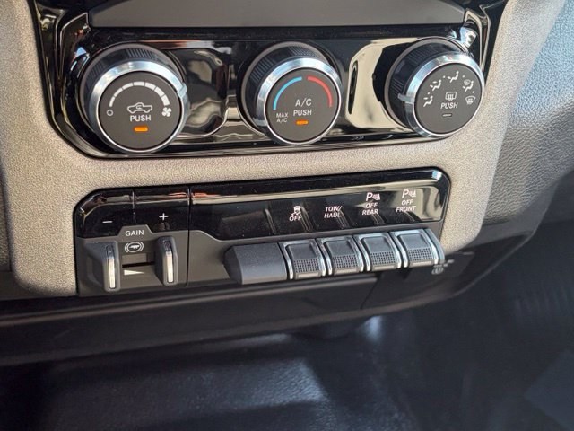 New 2026 RAM 3500 Tradesman w/ Commercial Features Package AWD/4WD image 42