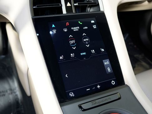 Used 2022 Porsche Taycan 4S image 31