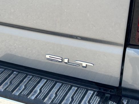 Used 2025 GMC Sierra 1500 SLT AWD/4WD image 11