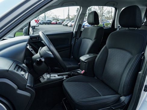 Used 2014 Subaru Forester 2.5i image 17