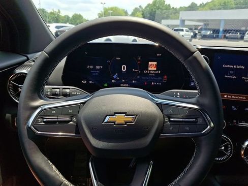 Used 2024 Chevrolet Blazer EV LT AWD/4WD image 23