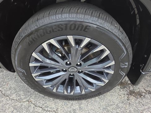Used 2026 Nissan Rogue Platinum w/ Platinum Premium Package AWD/4WD image 12