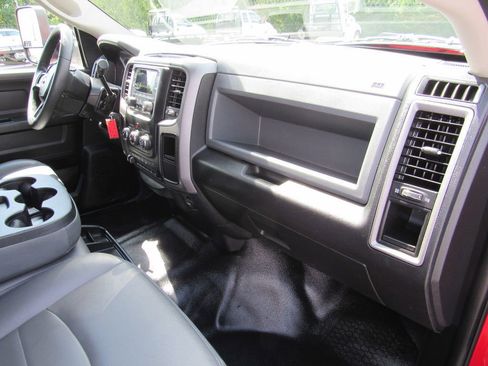 Used 2018 RAM 5500 Tradesman w/ Max Tow Package RWD image 32