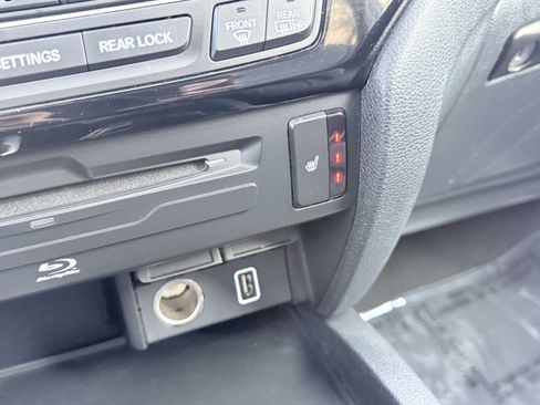 Used 2022 Honda Pilot Touring image 86