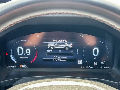 Used 2025 Ford Explorer Active RWD image 22
