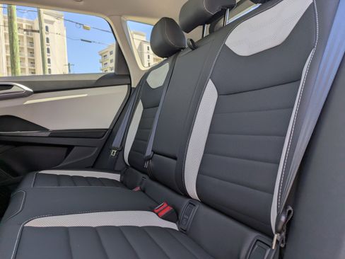 New 2026 Volkswagen Taos SEL image 14